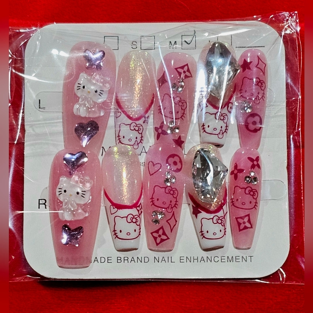 Hello Kitty Nails